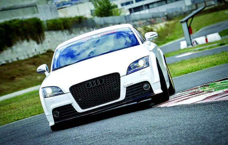 Audi-TT-TFSI-S-Troni