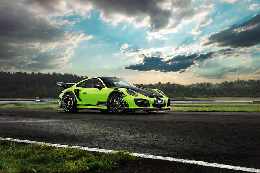 Porsche GT Street R 640 CV (2)