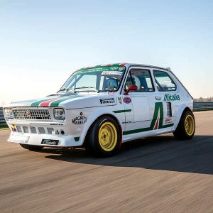 Fiat 127 Top elaborata auto storica test in pista con livrea Alitalia