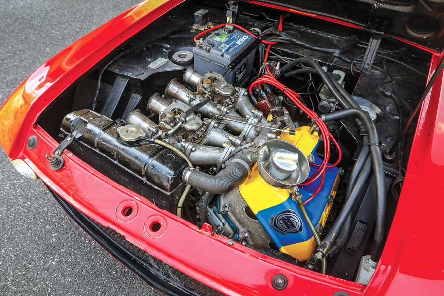 Motore Lancia Fulvia Barchetta F&M auto storica 140 CV con preparazione Scuderia Tricolore