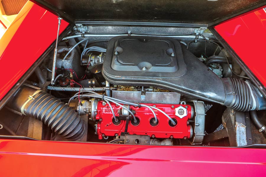 Ferrari Dino 208 GT4 auto sportiva storica elaborata - motore