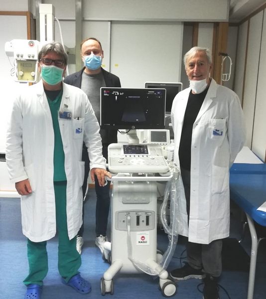 Magicmotorsport consegna un ecografo al Covid Hospital di Partinico
