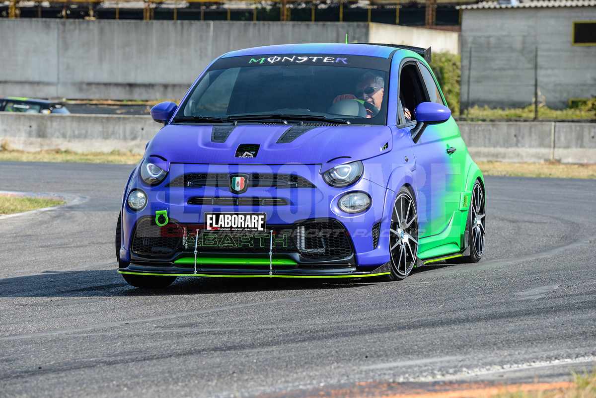 Abarth 595 165 HP - La performance che guida il tuo stile