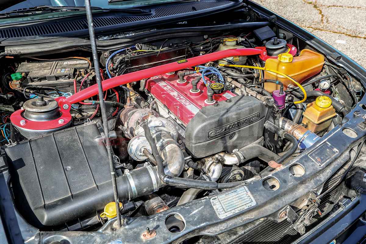 Ford Sierra Cosworth - Il motore da 280 CV
