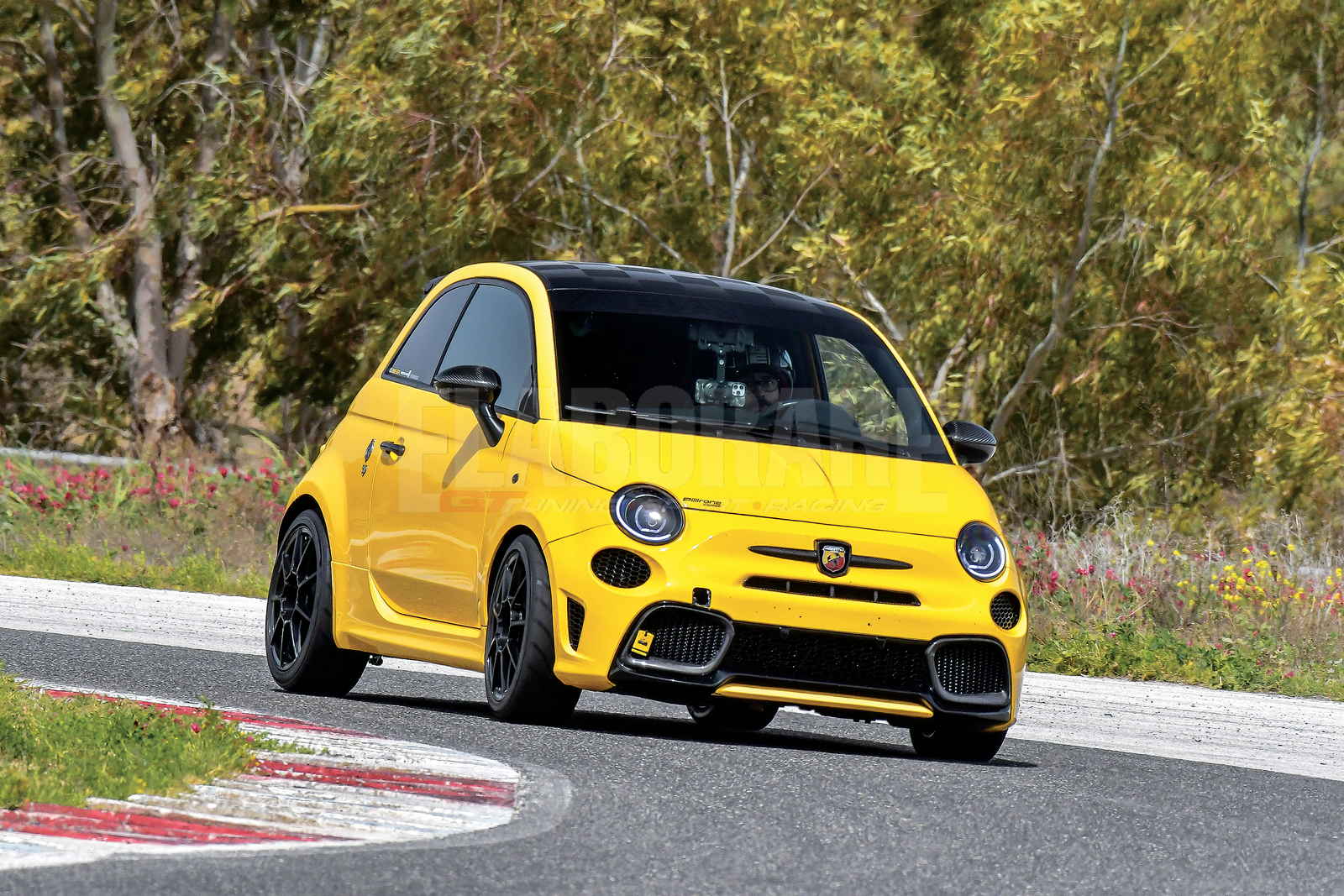 Abarth 595 - Movimento